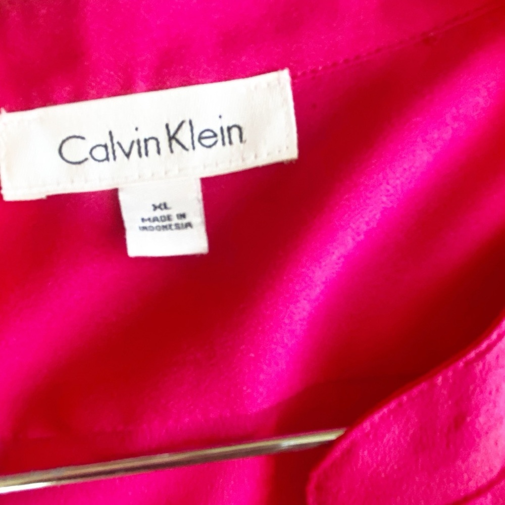Calvin Klein Hot Pink Zip-Pocket Roll-Tab Sleeve Blouse | XL - Picture 5 of 10